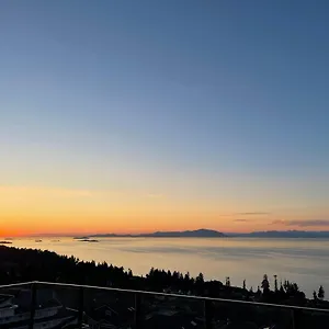 Privatunterkunft Auspicious Sea View House, Nanaimo